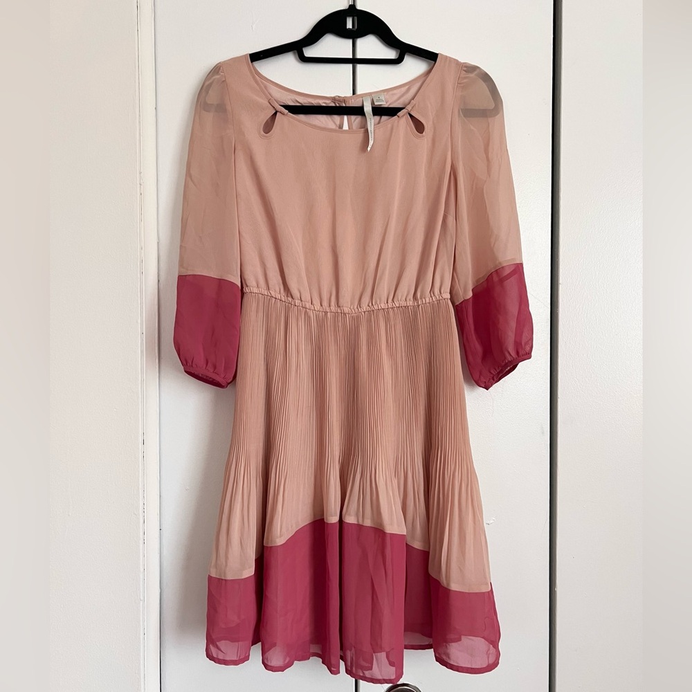 Lauren Conrad blush and pink pleated skirt dress